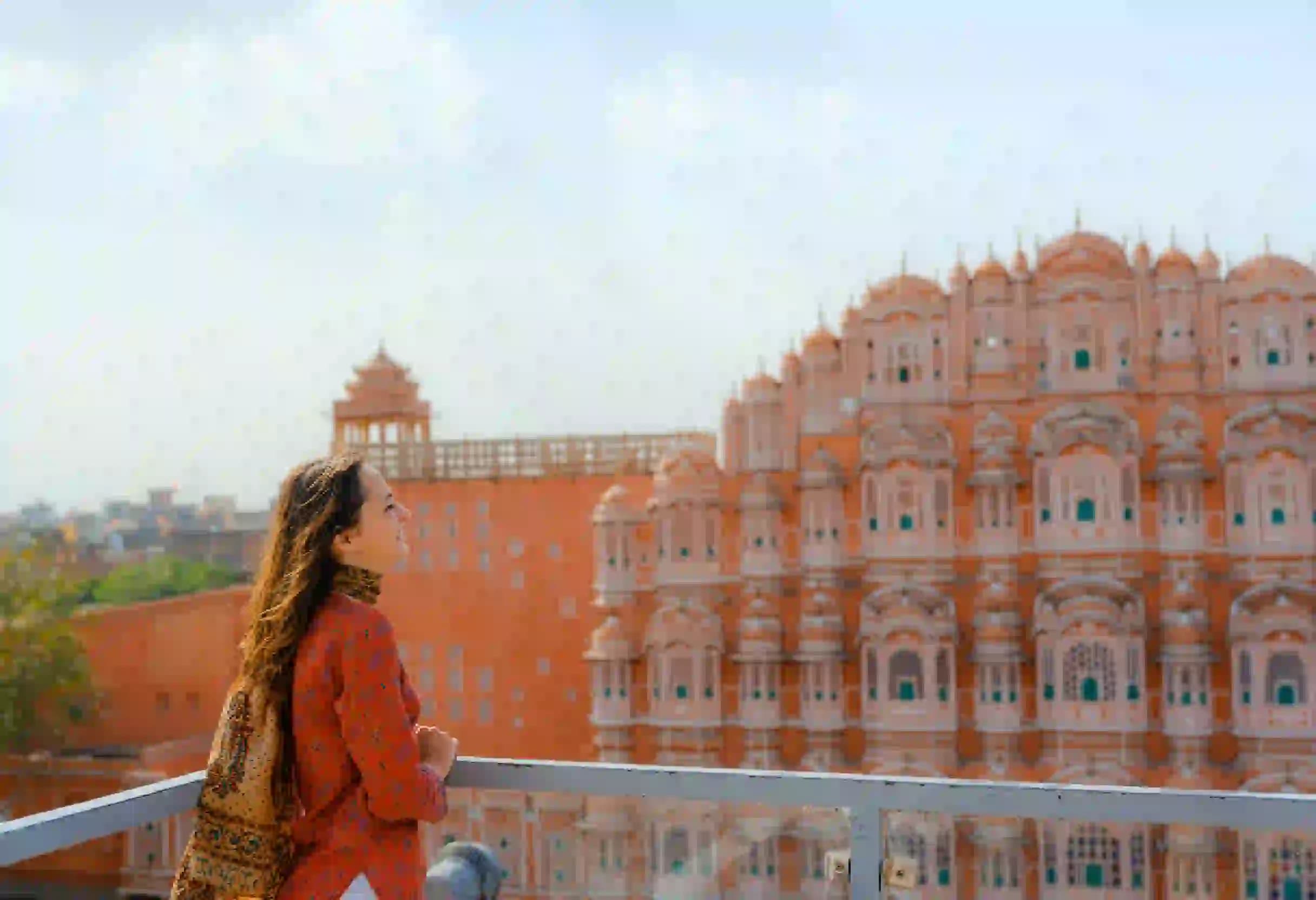 una donna a Rajasthan india , cosa vedere in india del nord una donna a Rajasthan india , cosa vedere in india del nord