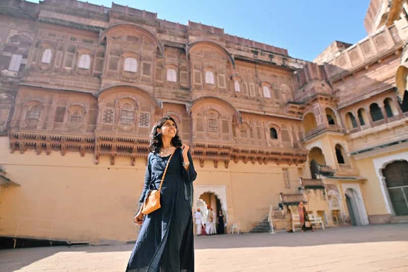 una donna a mehran forte india , città indiane una donna a mehran forte india , città indiane