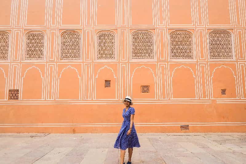 tourImage